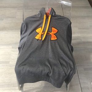 Men’s under armour sweatshirt